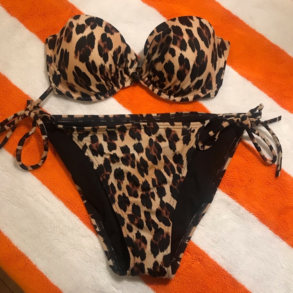Victoria’s Secret Leopard Bandeau Bikini